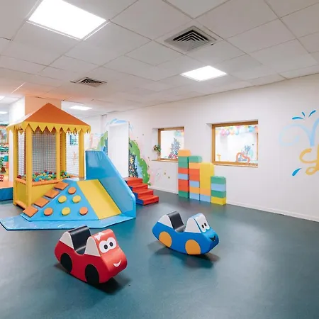 Valtur Cristallo Resort, Dependance Cristallino Брей-Червиния